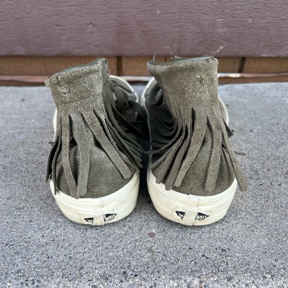 VANS Old Skool mid top moccasin leather sneakers. Men’s 6.5, women’s 8. EUC - Picture 3 of 7